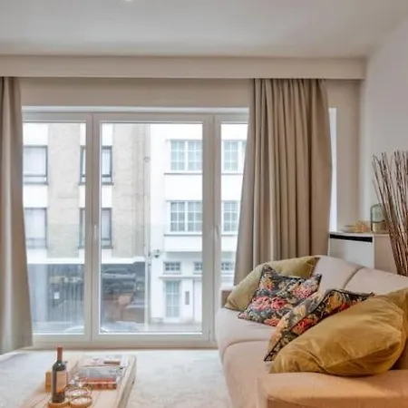 Apartamento Your Stylish Seaside Retreat & Parking Knokke-Heist